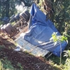 Carreta sai da pista e tomba na BR 285