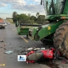 Motociclista ferida após acidente com colheitadeira