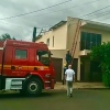 Ventania destelha residência
