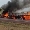 Caminhão é destruído por incêndio na BR 468